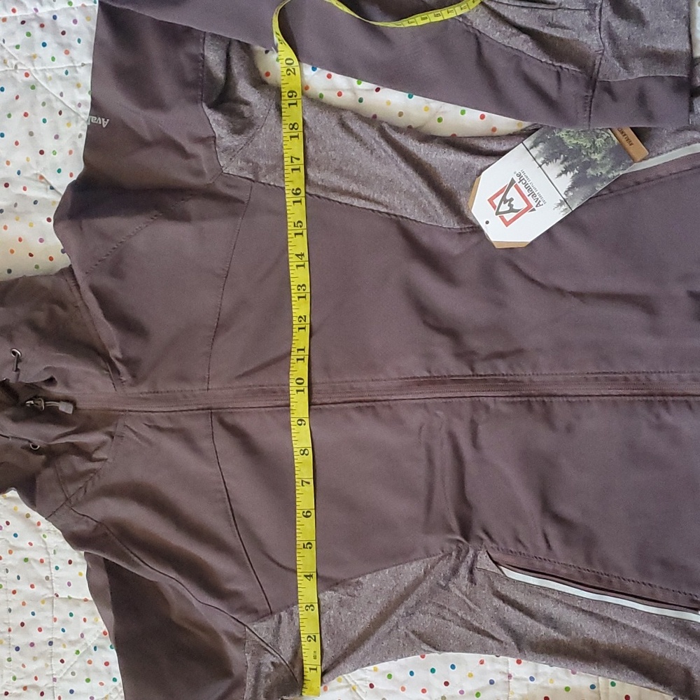 Avalanche  Zip- Up  Windbreaker. - Picture 10 of 13